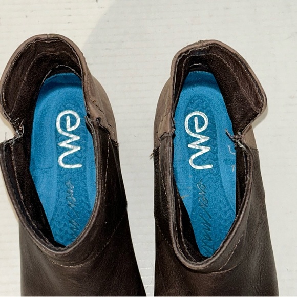 Emu Carlise Wedge Heel Ankle Booties Boots Brown Nubuck Leather Size 8.5 - Picture 6 of 13